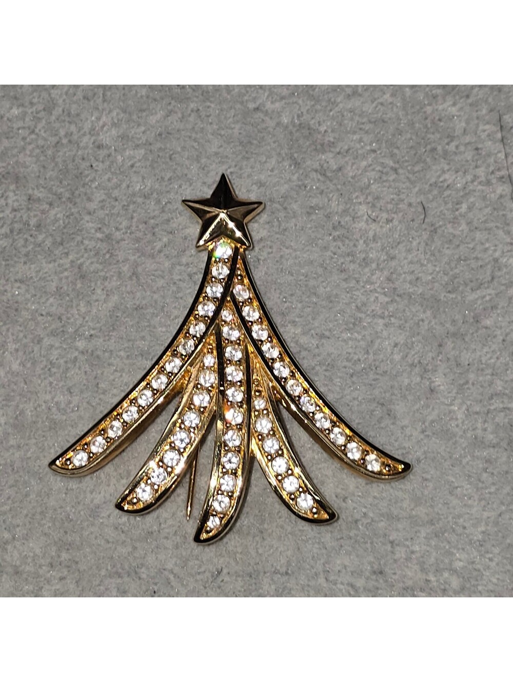 Swarovski Signed Crystal Christmas Tree Brooch Pin Gold Tone Flare Star Vintage